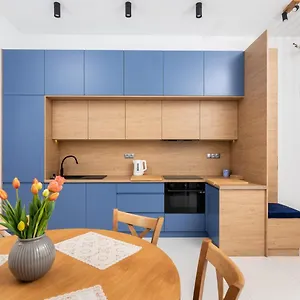 https://cozy-centraly-located-apartments-5-to-the-main-square.krakowhotelspoland.com