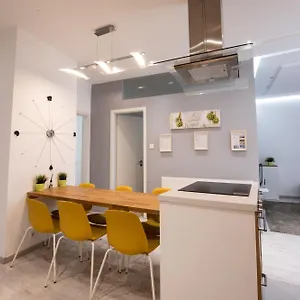 https://modern-downtown-retreat-at-akcfa-36.inbudapesthotels.com